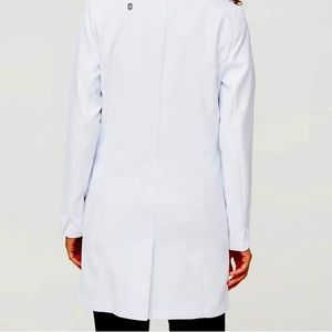 Slim long lab coat brand FIGS